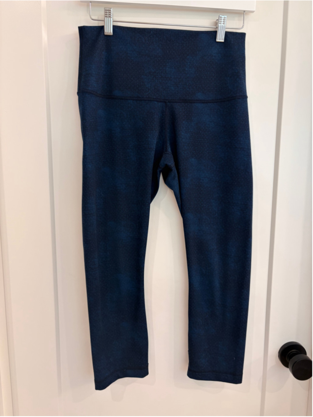 Lululemon Blue Textured Jacquard High-Rise Lined Leggings - Size 12 - EUC